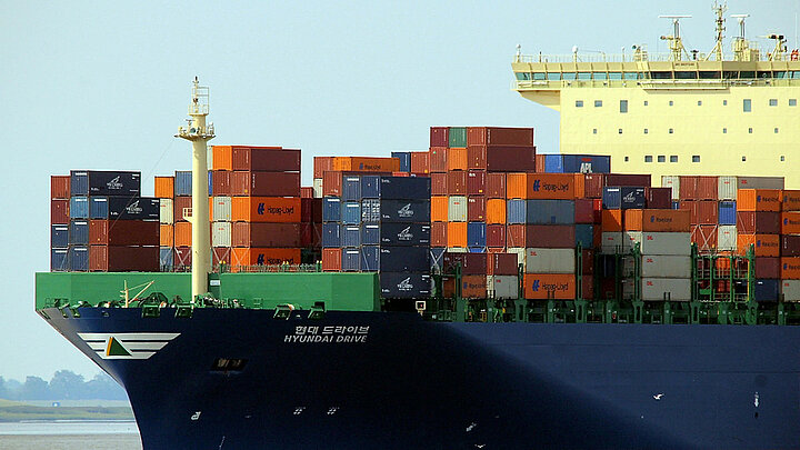 Containerschiff 