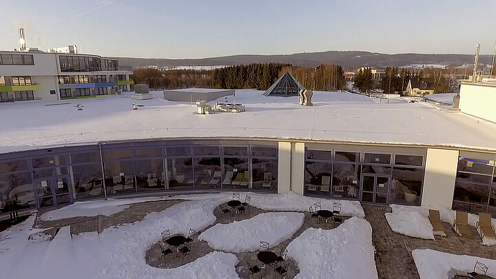 Nahaufnahme einer Therme von oben