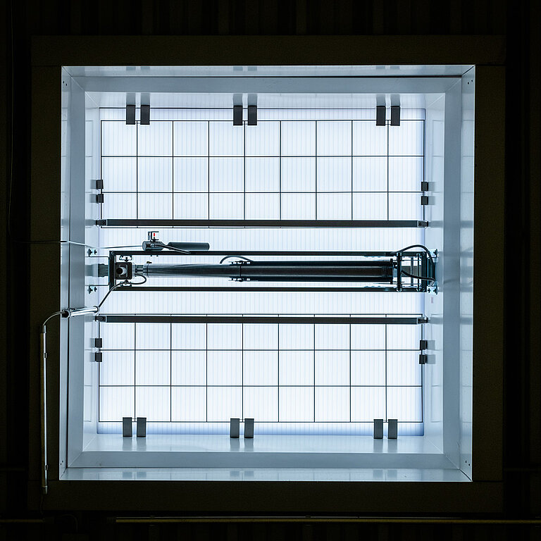 Innenansicht einer LAMILUX Lichtkuppel RWA mit transparenter Verglasung